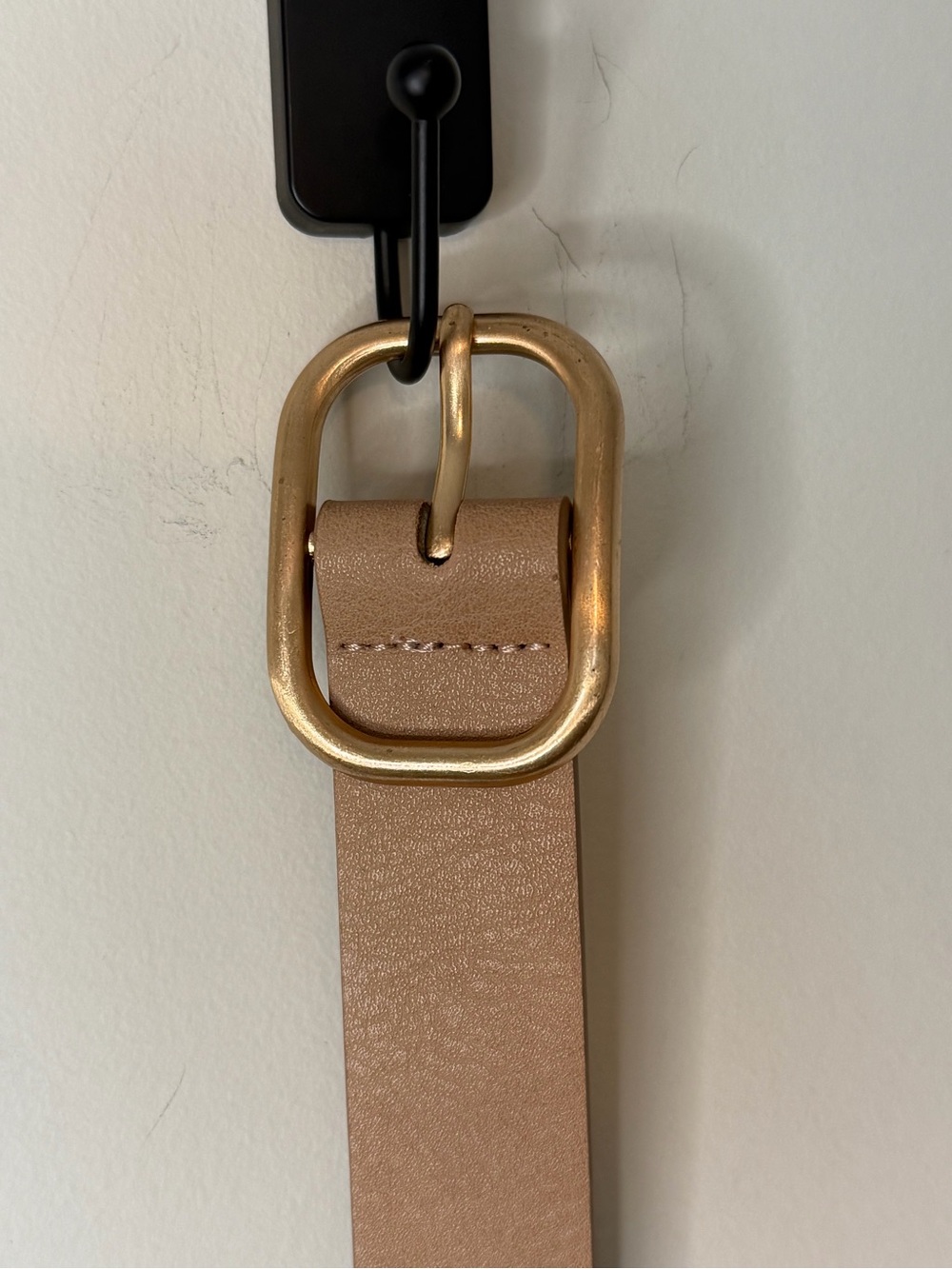 Gap Taupe Tan Synthetic Leather Belt Matte Gold Buckle Size Medium